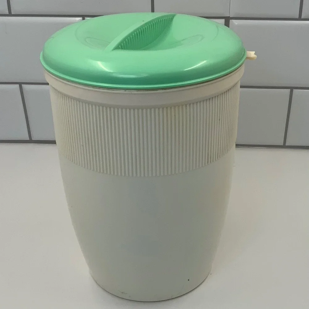 Vintage Unbranded Ribbed Thermal Ice Bucket Plastic Beige Green